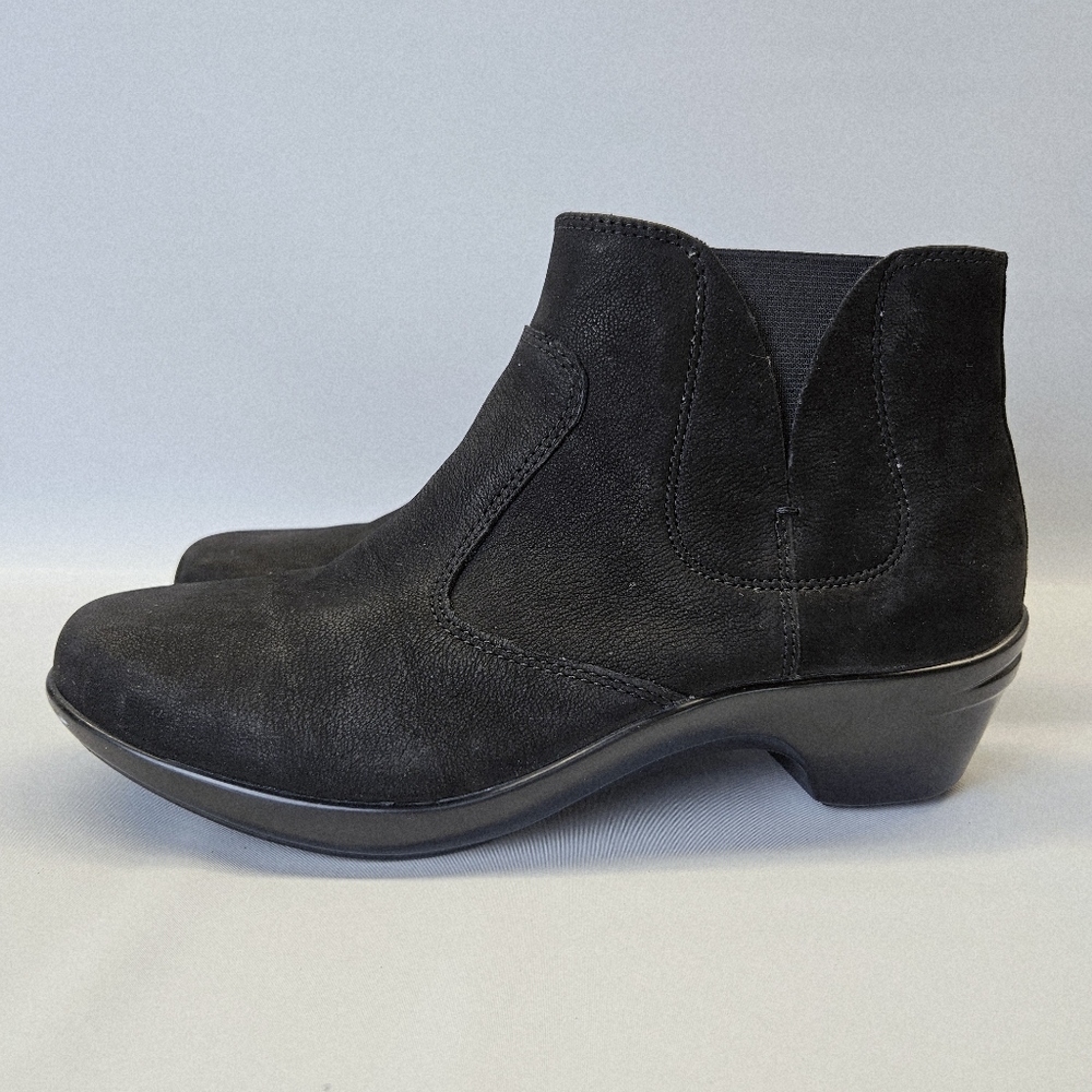 Aravon Kitt Bootie Ankle Boot Women 9 Black Leather Zip Classic Comfort Low Heel